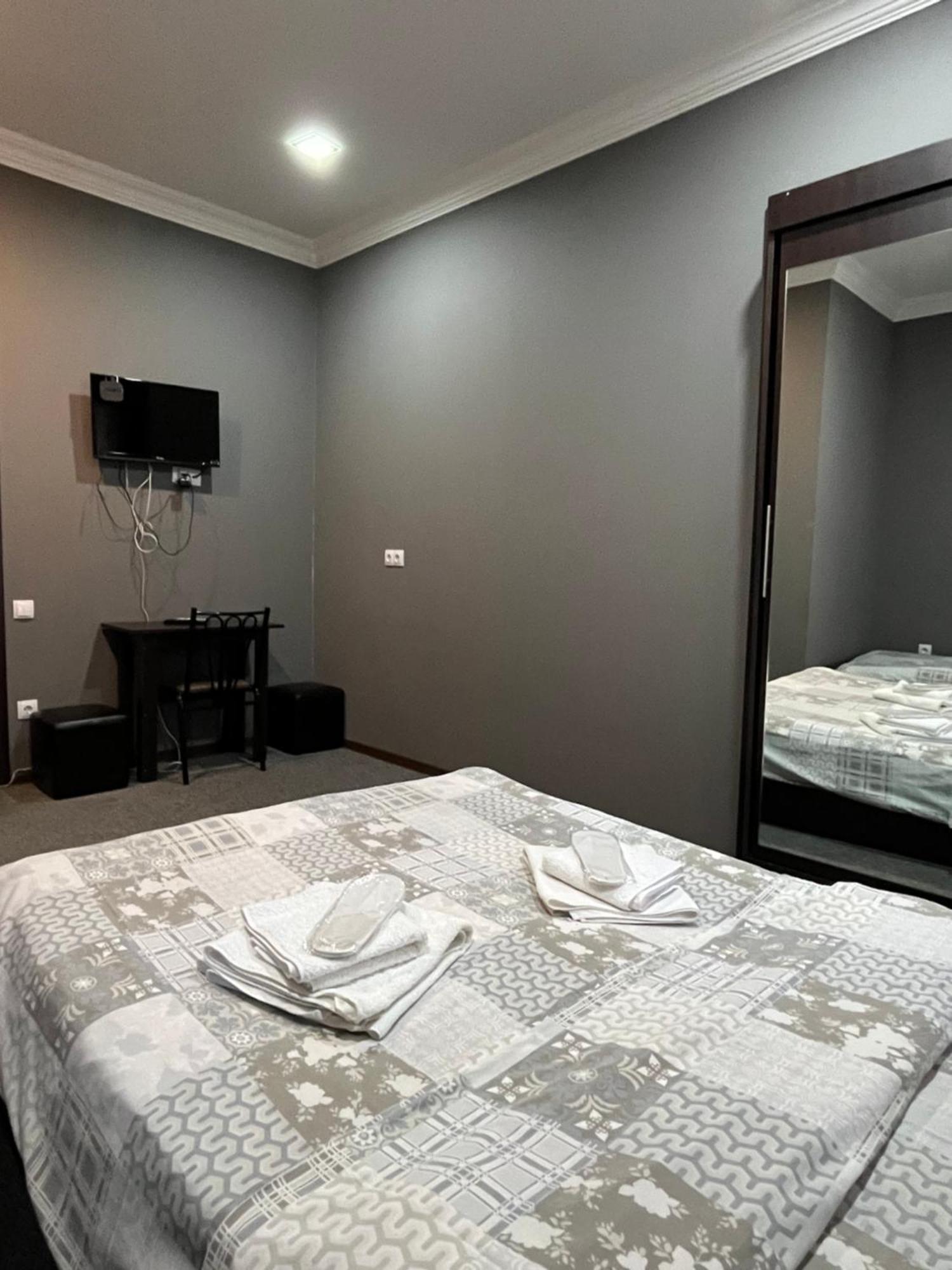 7 Rooms Tbilisi Luaran gambar