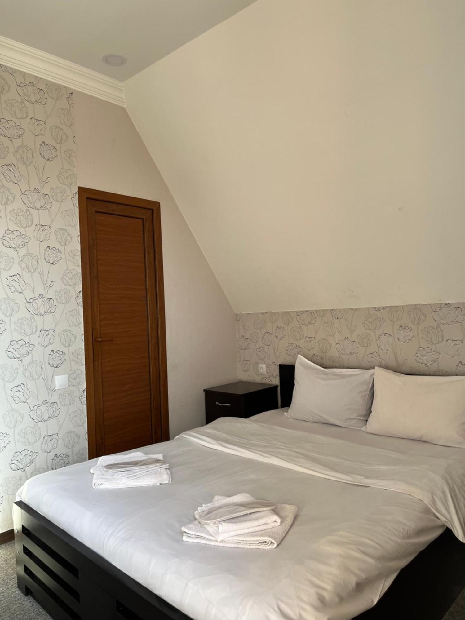 7 Rooms Tbilisi Luaran gambar