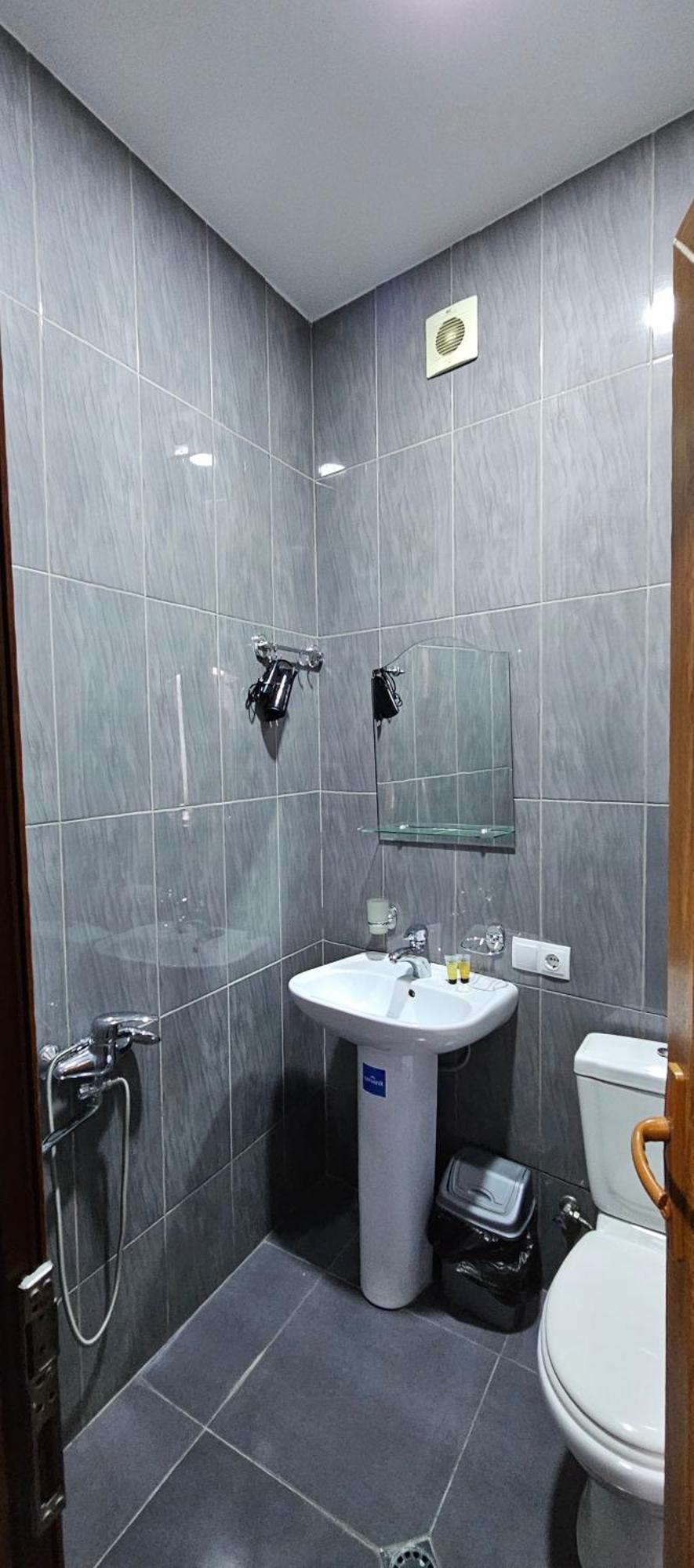 7 Rooms Tbilisi Luaran gambar