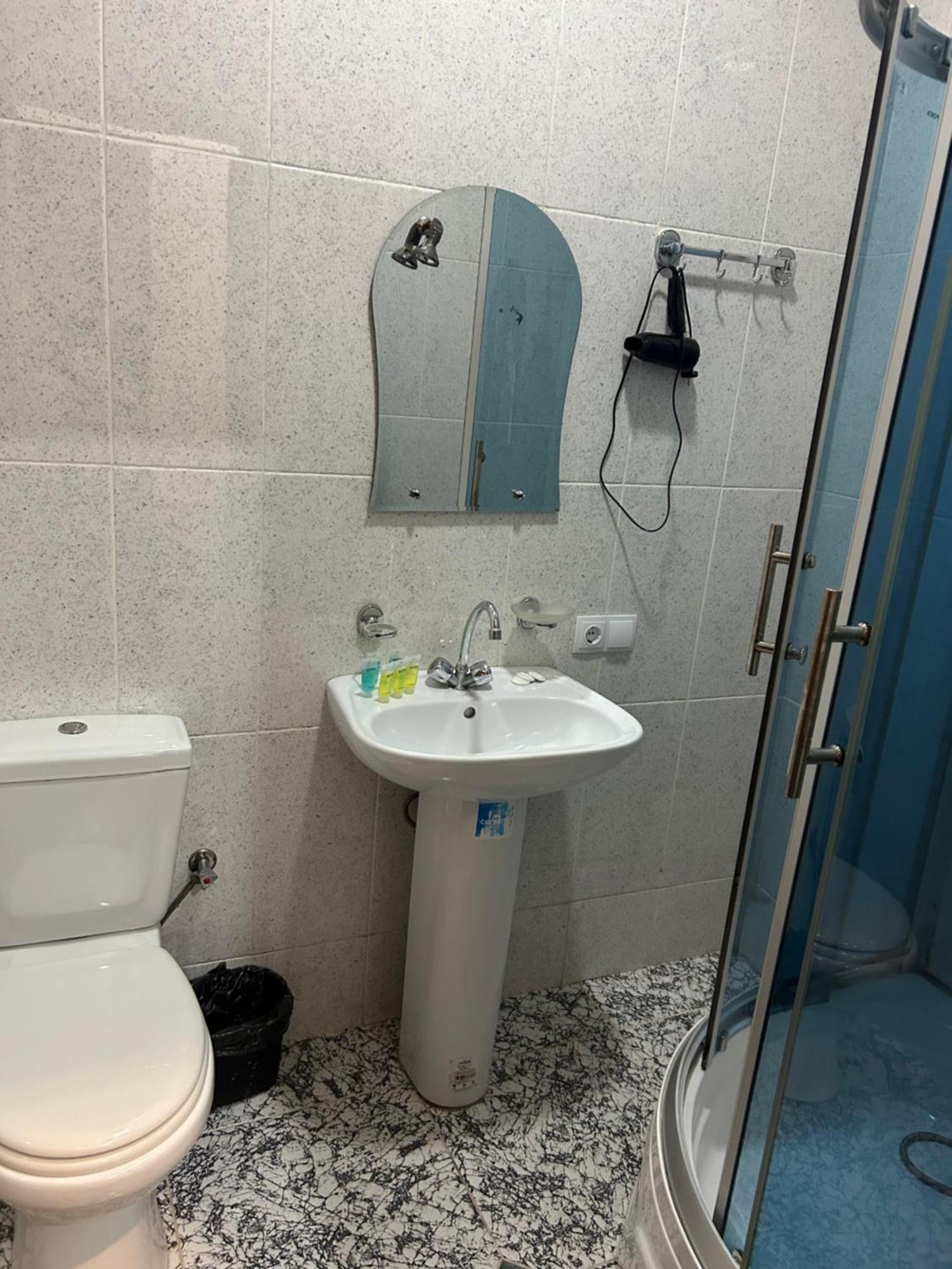 7 Rooms Tbilisi Luaran gambar