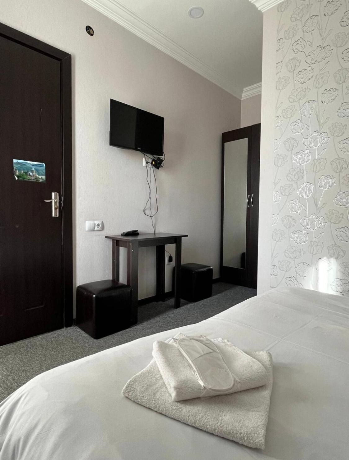 7 Rooms Tbilisi Luaran gambar